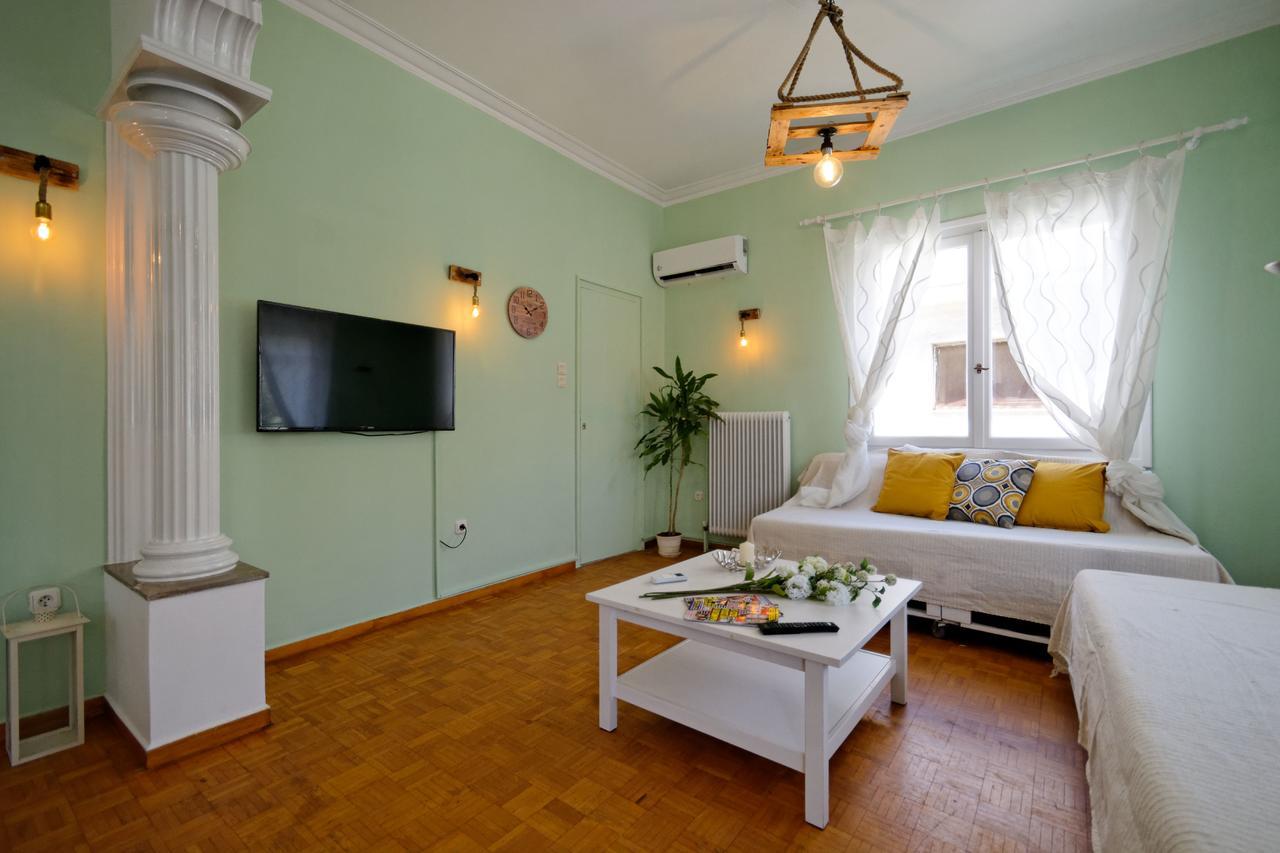 Kosta'S Cottage House เอเธนส์ ภายนอก รูปภาพ