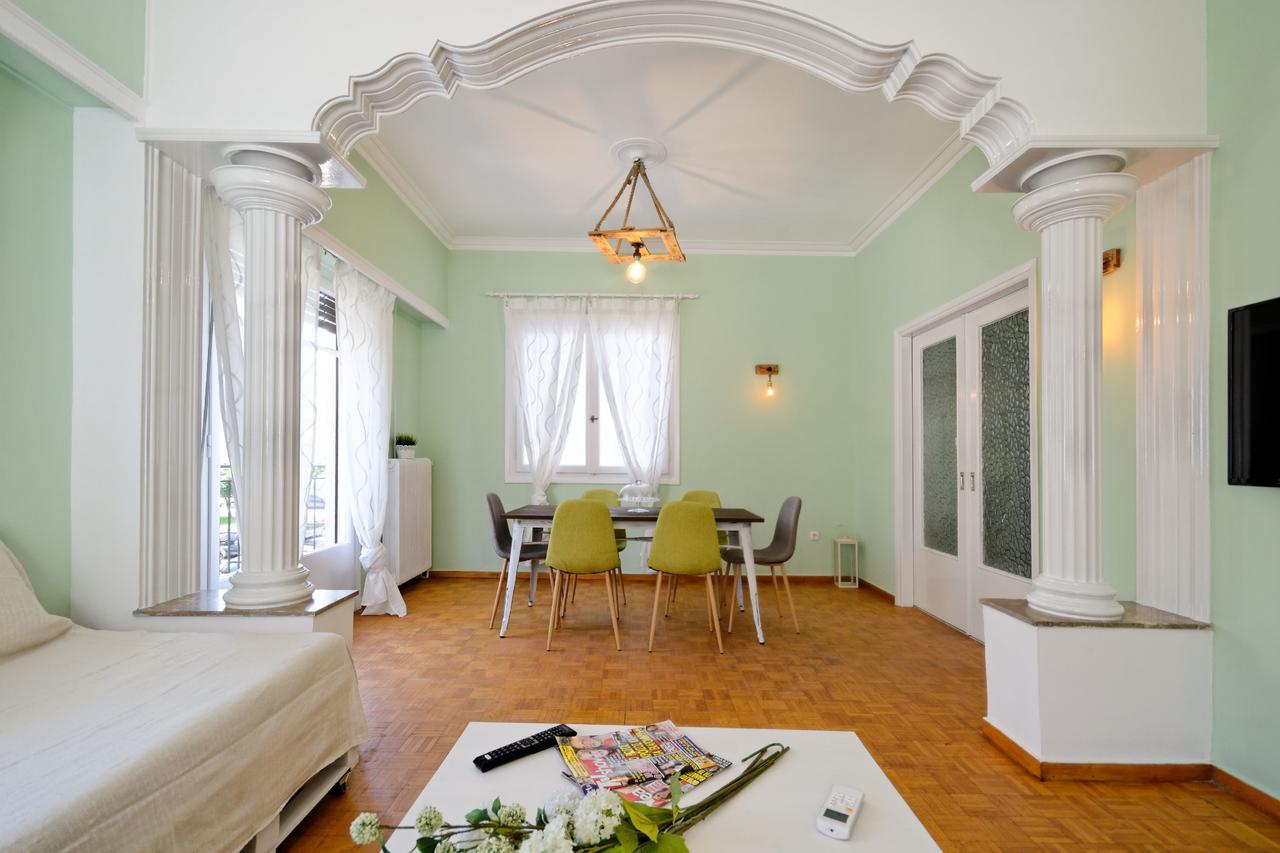 Kosta'S Cottage House เอเธนส์ ภายนอก รูปภาพ